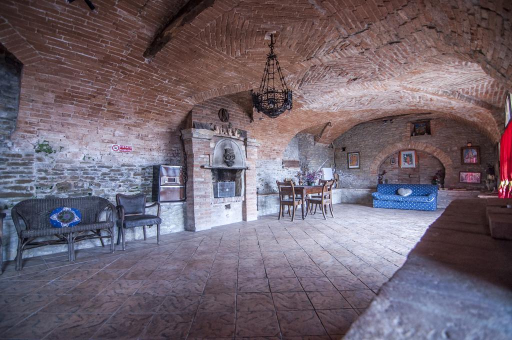 B&B I Colori Dell'Arcobaleno Belvedere Langhe Экстерьер фото
